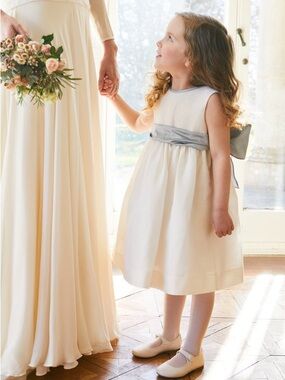 Pepa London celebration Sleeveless Ivory Flower Girl Dress sz 6